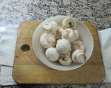 Foto del paso 1 de la receta: Salsa de Hongos al verdeo para acompañar pastas o carnes