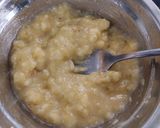 Foto langkah ke 4 dari resep Moist Banana Cake.