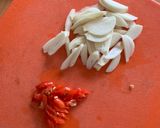 Foto langkah ke 1 dari resep Tumis sayur pakis simple.