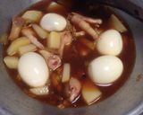 Foto langkah ke 6 dari resep Semur telur+ ceker.