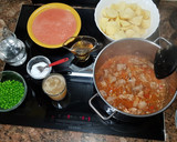 Foto del paso 4 de la receta: Estofado de carne de cerdo con patatas