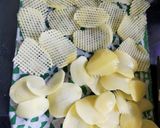A picture of step 1 of Potato Chips.