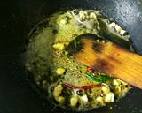 A picture of step 4 of Fish tadka.