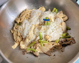 簡單的米粉料理🍜素炒米粉🥢的食譜步驟4照片