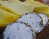 Foto del paso 3 de la receta: Balotines de queso con semillas!Ideales para tablas de queso