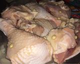 Foto langkah ke 1 dari resep Ayam ungkep bumbu kuning.