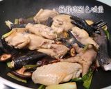 『香菇燒雞』滿滿的膠質的一道家常料理的食譜步驟8照片