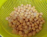 Foto del paso 6 de la receta: Guiso de garbanzos con mero y langostinos