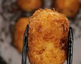 A picture of step 6 of Chicken croquettes.