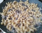 A picture of step 5 of Creamy Ricotta and Mushroom Pasta.