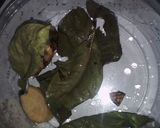 Foto langkah ke 1 dari resep Semur ayam pedas.