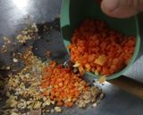 Foto langkah ke 2 dari resep Isian Ayam.