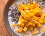 Hình bước làm 2 của món 🌱 Yến Mạch Nấu Sữa Hạt Vị Xoài (Vegan)