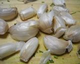 Foto del paso 3 de la receta: Caracoles grandes de mar a la provenzal