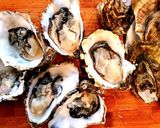 A picture of step 2 of Two options for serving fresh oysters.