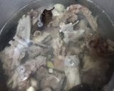 Foto langkah ke 4 dari resep Sop Iga dan Sumsum Kambing Khas Kuningan.