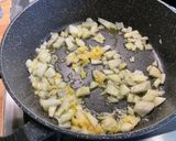 Une image de l'étape 11 de Tagliatelles à la viande séchée, girolles et crème de courgettes.
