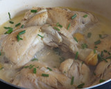 Foto del paso 3 de la receta: Pollo al coñac y vino blanco con boniatos asados