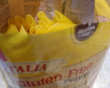 Foto del paso 1 de la receta: Mostacholi rallados con vegetales y salsa de queso. (Sin tacc)