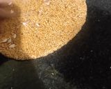 गुड़ तिल की चिक्की (gud til ki chikki recipe in hindi) रेसिपी चरण 4 फोटो