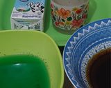 Foto langkah ke 6 dari resep Teh Pandan Tiga Layer.