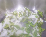 Foto del paso 1 de la receta: Risotto con setas y espárragos con toque de gorgonzola