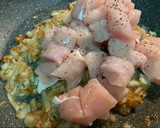 Foto del paso 3 de la receta: Pollo al curry fit con bulgur