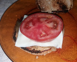 Foto del paso 6 de la receta: Hamburguesa con cebolla caramelizada