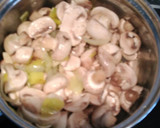 Foto del paso 2 de la receta: Solomillo de cerdo en salsa de champiñones