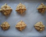 Foto del paso 9 de la receta: Pan de muerto (comercial)
