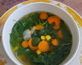 Foto langkah ke 4 dari resep Sayur Bening Daun Kelor.