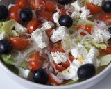 Une image de l'étape 2 de Salade Grecque.