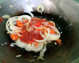 Foto langkah ke 3 dari resep Cumi Saos Padang.