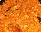 Foto del paso 3 de la receta: Berenjenas rellenas de pollo, jamón y salchichas al horno