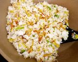 Foto langkah ke 6 dari resep Ginger Fried Rice (NasGor Jahe).