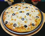 A picture of step 5 of Creamy Sauce Pizza 🍕🍕.
