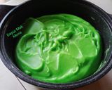 Foto langkah ke 2 dari resep Bubur sumsum lembut.