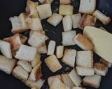 Foto langkah ke 3 dari resep Popcorn Karamel Roti Tawar.