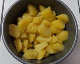 Foto langkah ke 1 dari resep Baked Potato Schotel.