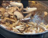 Foto del paso 3 de la receta: One pot de pasta con pavo y setas
