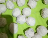 Foto langkah ke 1 dari resep Sup Bola Tahu dan Bakso.