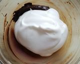 Une image de l'étape 4 de Mousse au chocolat vegan et sans sucre ajouté.
