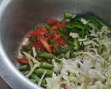 A picture of step 3 of Veg hakka noodles.