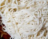 A picture of step 8 of Vegetable szechuan spaghetti.