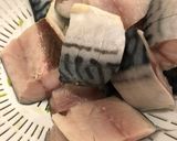 Hình bước làm 1 của món Cá Saba nướng muối ớt