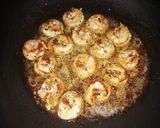 A picture of step 2 of Lemon prawn rice.