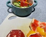 A picture of step 2 of Grapefruit salad.