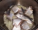 Halászlé a tűzhelyen recept fázis 2 fotója