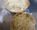 Foto langkah ke 3 dari resep Martabak mini keju.