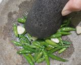 Foto langkah ke 4 dari resep Sambal hijau.